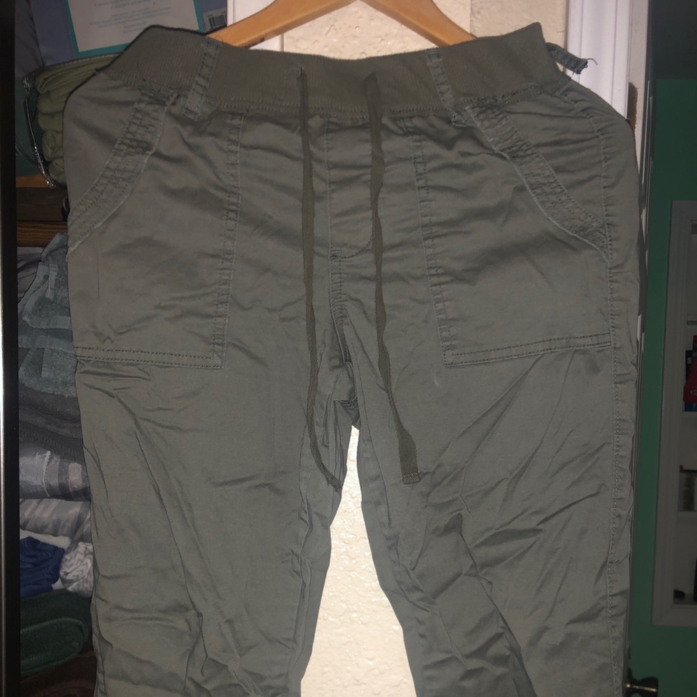 green army jogger pants